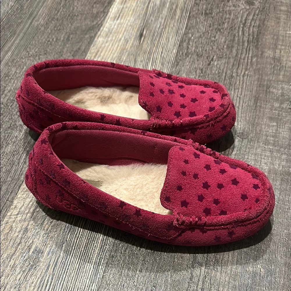 Ugg Kids Pink Star Moccasin Slippers - 3K